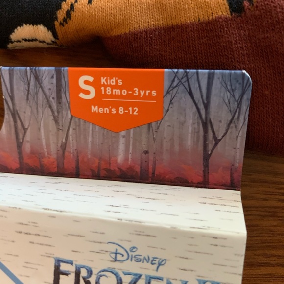 Frozen II Dad Toddler Twinsies Socks 2 pkg Sm New - Picture 3 of 5